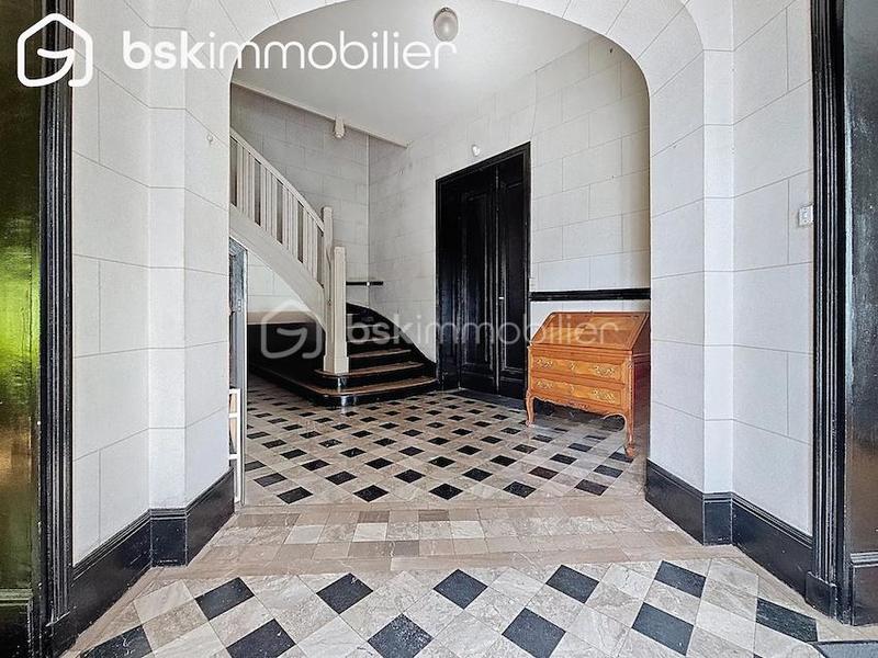 Maison de maîtres - 305 m² - 10 pièces