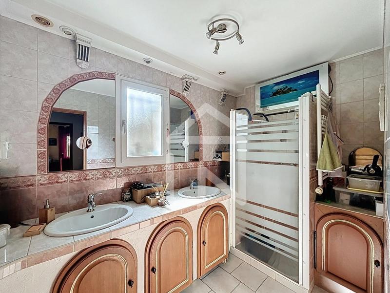 Maison - 166 m² - 5 pièces