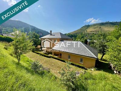 Maison - 162 m² - 7 pièces