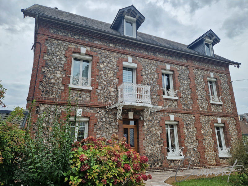 Maison - 130 m² - 5 pièces