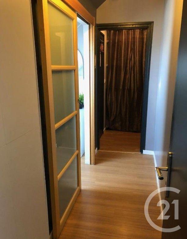 Appartement - 82 m² - 7 pièces