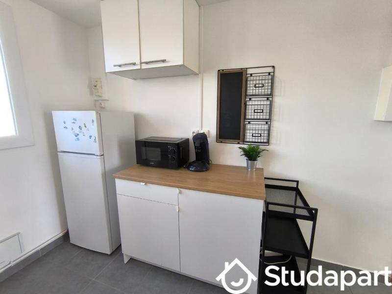 Chambre - 12 m² - 1 pièce