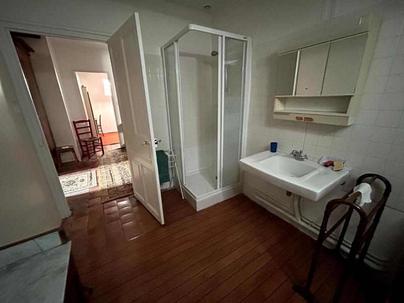 Maison - 297 m² - 10 pièces