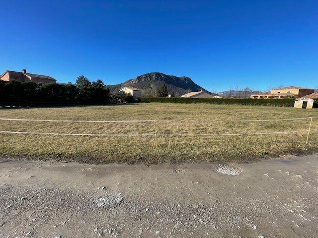 Terrain - 2 137 m²