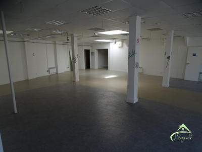 Bureau - 700 m²