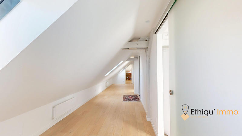 Appartement - 195 m² - 5 pièces