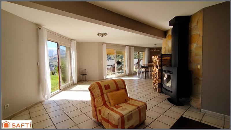 Maison - 161 m² - 6 pièces