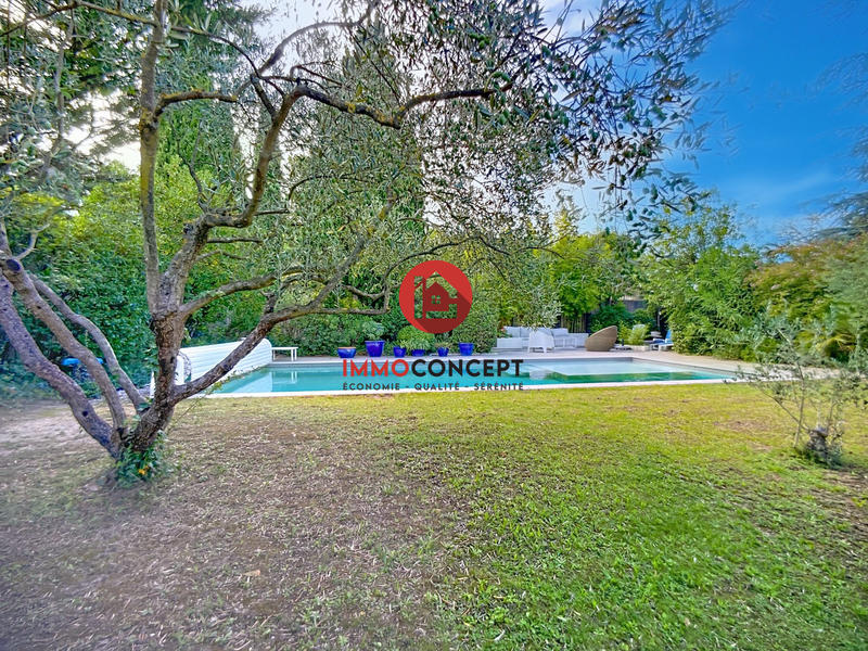 Maison ancienne - 180 m² - 7 pièces