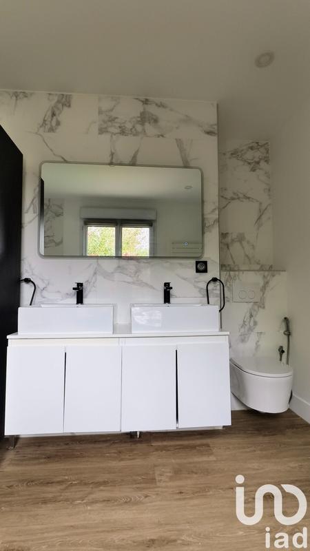 Maison - 186 m² - 6 pièces