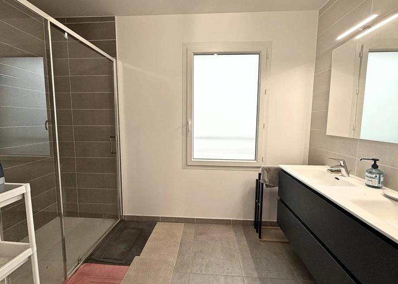 Appartement - 86 m² - 4 pièces