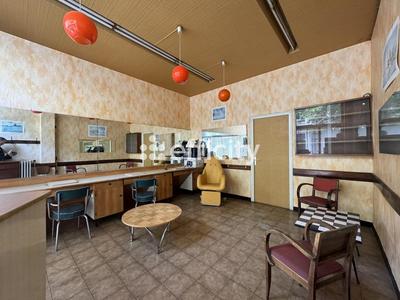 Immeuble - 126 m² - 9 pièces