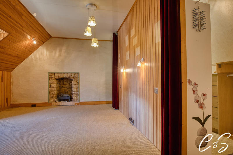 Maison - 137 m² - 6 pièces