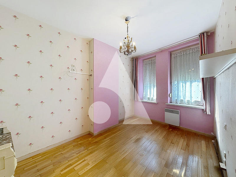 Maison - 140 m² - 7 pièces