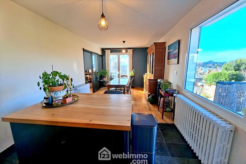 Maison - 154 m² - 8 pièces