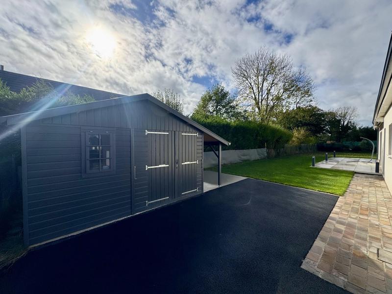 Maison - 180 m² - 7 pièces