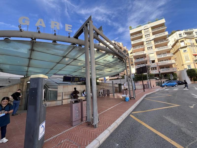 Local commercial - 73 m²