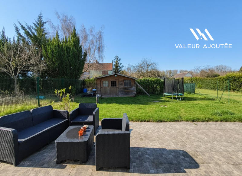 Maison traditionnelle - 109 m² - 6 pièces