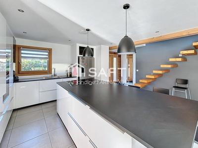 Châlet - 161 m² - 6 pièces