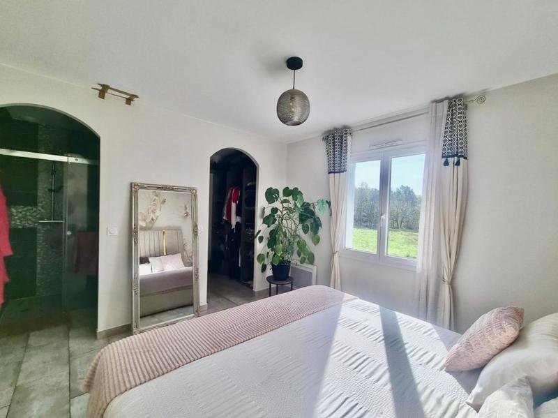 Maison - 110 m² - 4 pièces