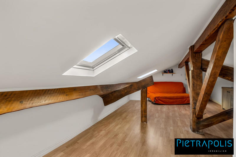 Appartement - 161 m² - 6 pièces