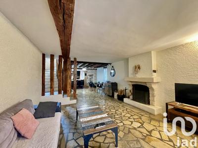 Maison - 122 m² - 5 pièces