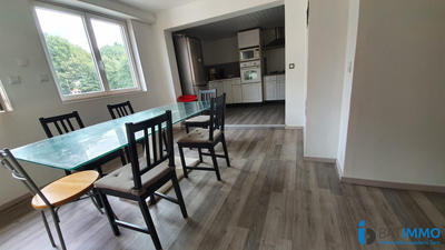 Maison - 137 m² - 7 pièces