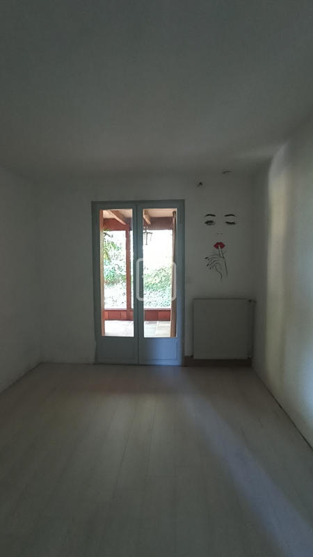 Maison - 180 m² - 7 pièces