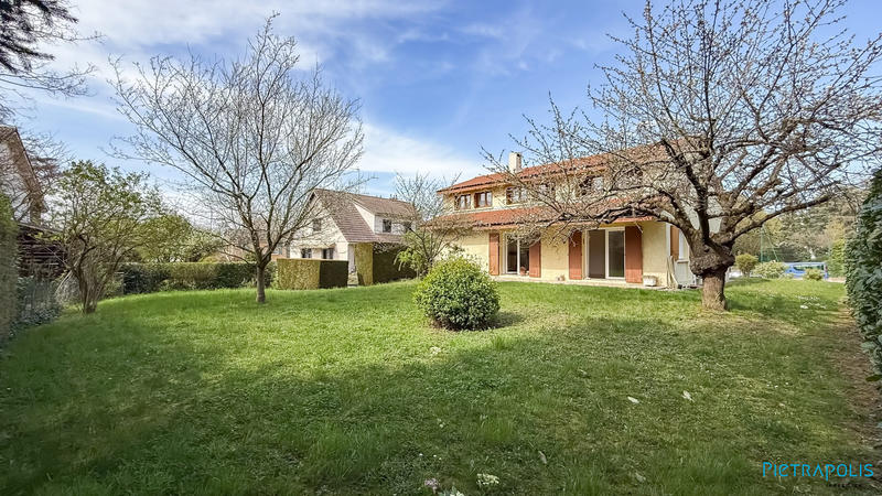 Villa - 181 m² - 7 pièces