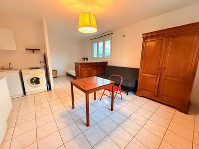 Studio - 27 m² - 1 pièce