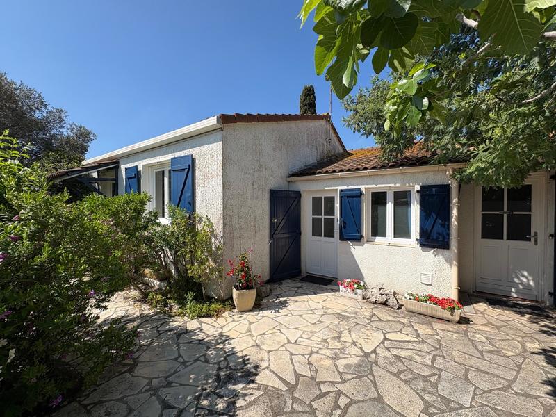 Maison - 96 m² - 4 pièces