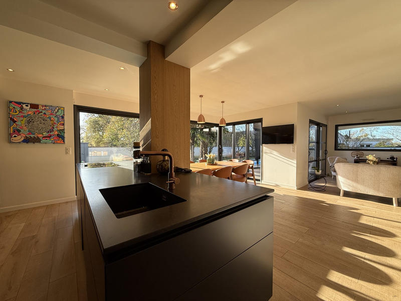 Maison - 166 m² - 6 pièces