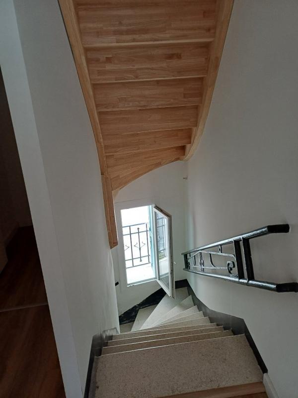 Maison - 93 m² - 6 pièces