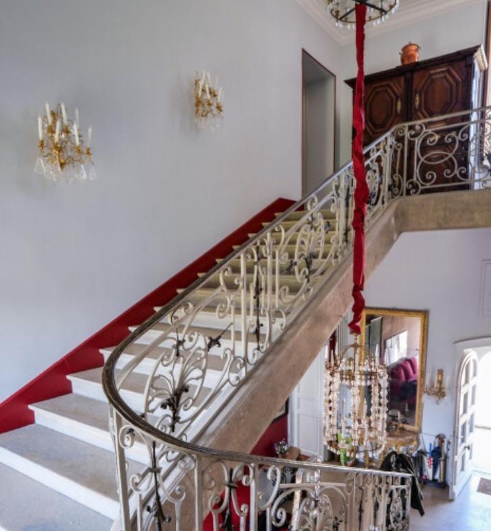 Manoir - 1 500 m² - 25 pièces