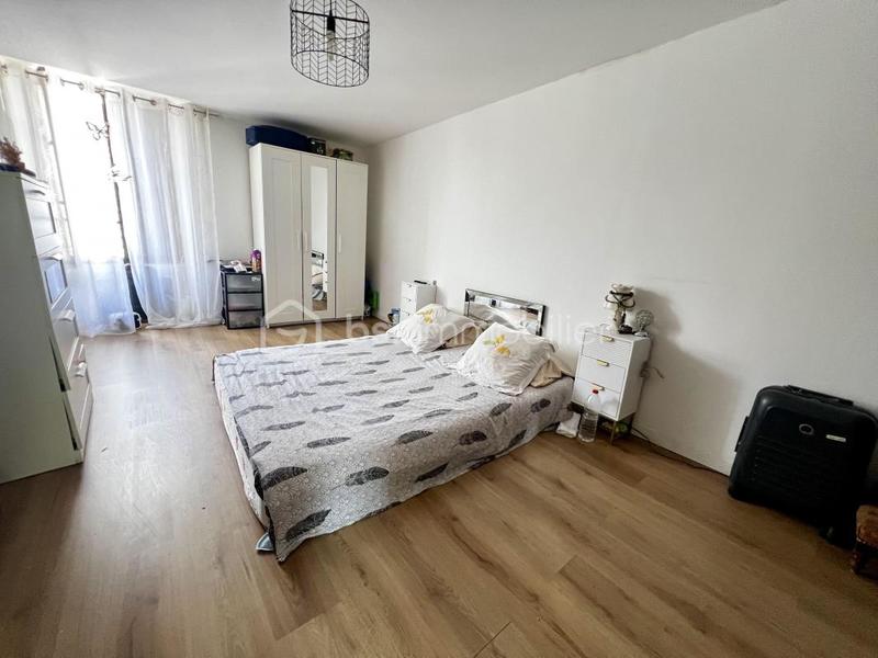 Immeuble - 220 m² - 10 pièces