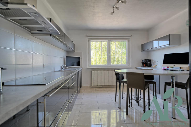 Maison - 135 m² - 6 pièces