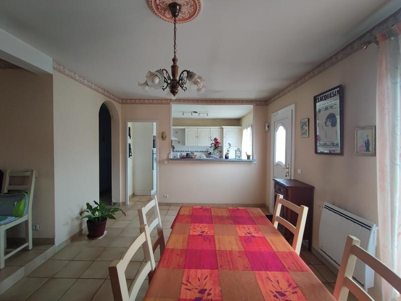 Maison - 93 m² - 5 pièces