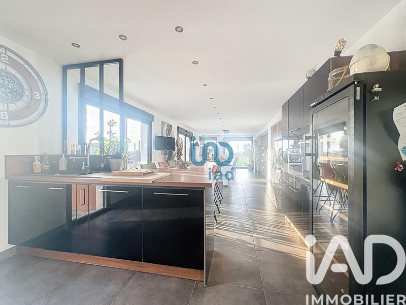 Maison de maîtres - 260 m² - 8 pièces