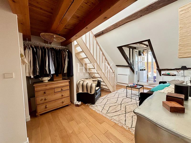 Appartement - 137 m² - 6 pièces