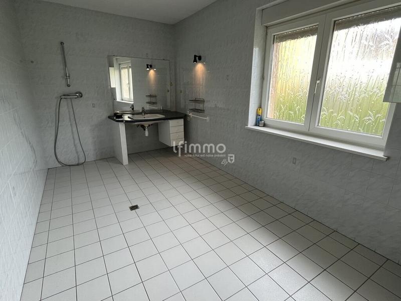 Maison - 186 m² - 7 pièces