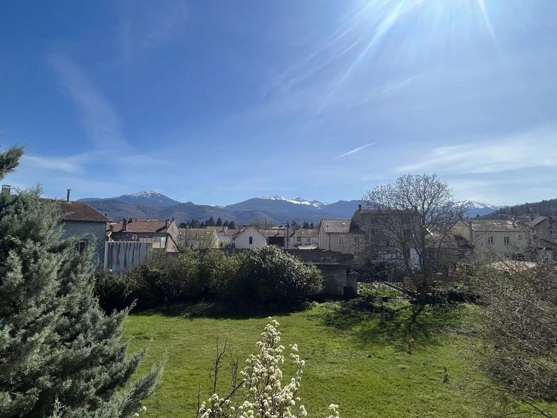 Maison - 200 m² - 7 pièces