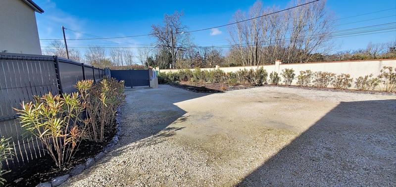 Maison - 250 m² - 8 pièces