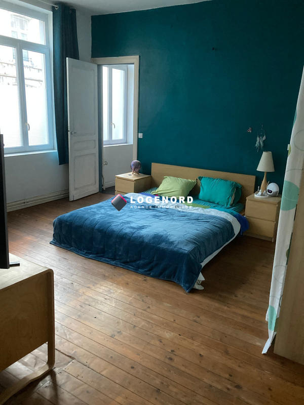 Duplex - 250 m² - 9 pièces