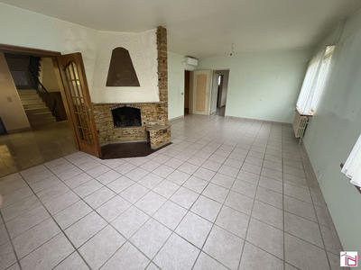 Maison - 185 m² - 6 pièces