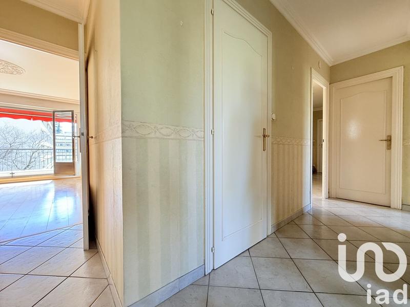 Appartement - 101 m² - 5 pièces