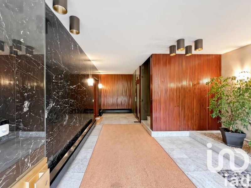 Appartement - 206 m² - 9 pièces