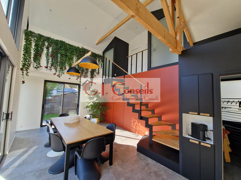 Maison - 165 m² - 7 pièces