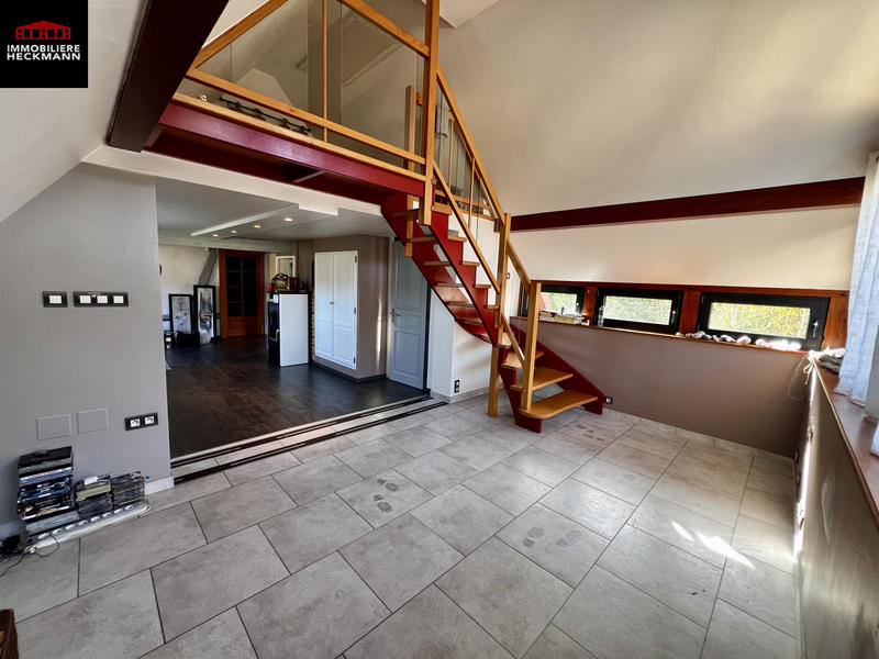 Appartement - 105 m² - 6 pièces