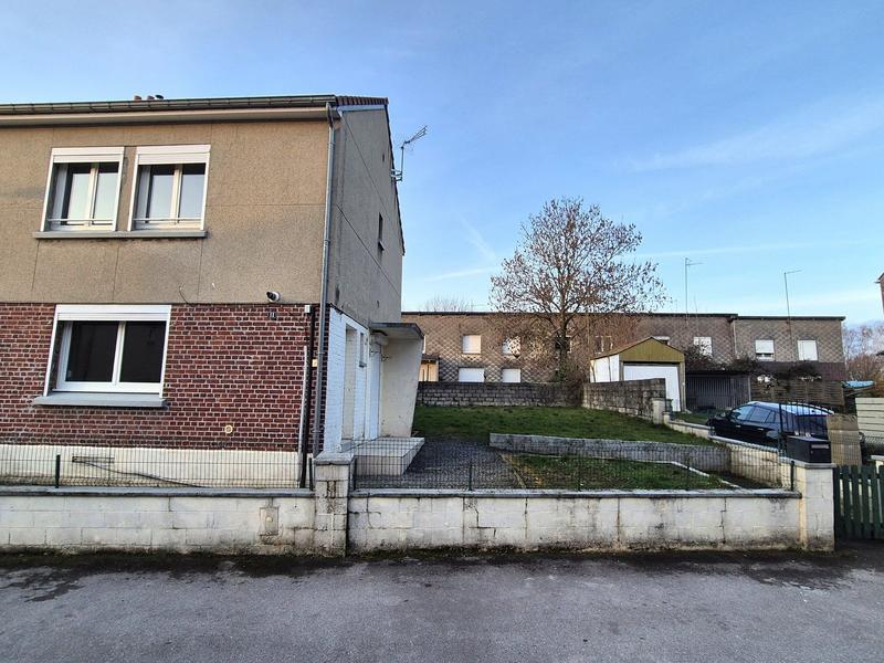 Maison - 70 m² - 4 pièces