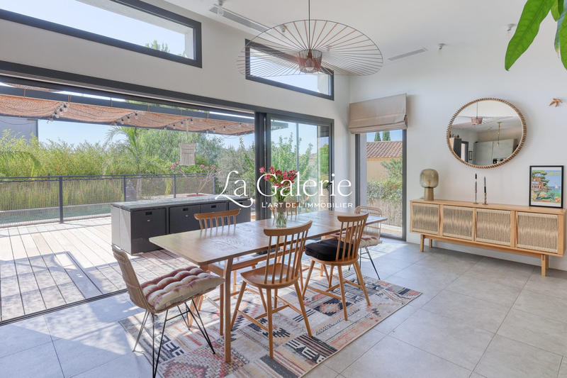 Villa - 143 m² - 5 pièces