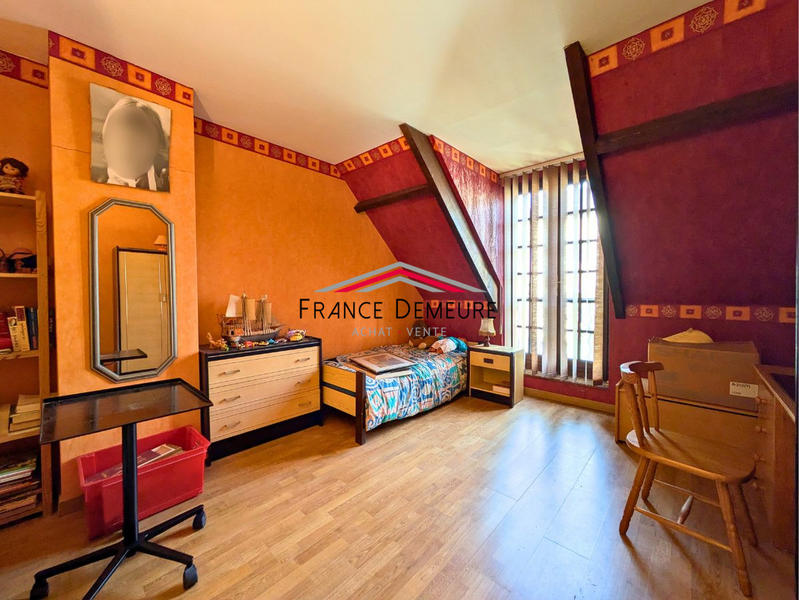 Maison - 129 m² - 7 pièces